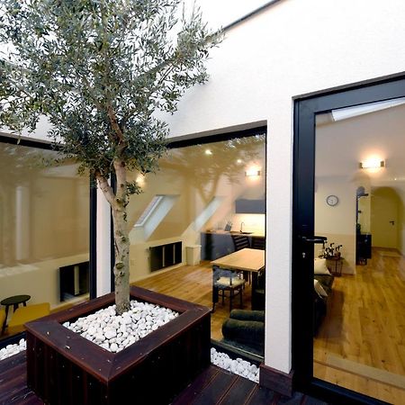 Apartman S Atriom V Historickom Centre Trenčín Εξωτερικό φωτογραφία